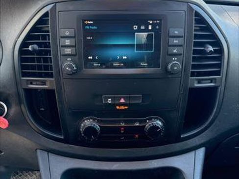 Used 2021 Mercedes-Benz Metris image 22
