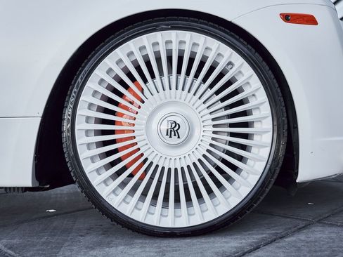 Used 2019 Rolls-Royce Wraith Base image 23