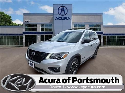 Used 2020 Nissan Pathfinder SL AWD/4WD image 1