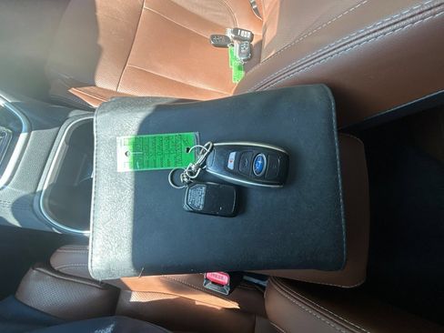 Used 2021 Subaru Outback Touring AWD/4WD image 29