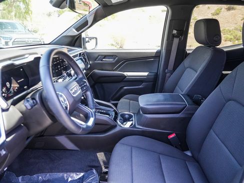 Used 2025 GMC Canyon Elevation RWD image 17