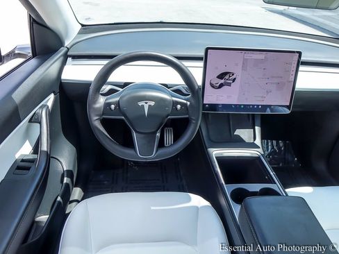 Used 2021 Tesla Model Y Performance AWD/4WD image 12