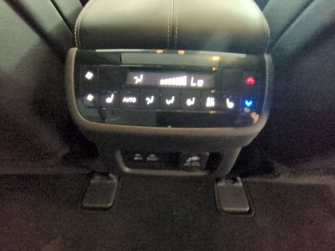 Used 2025 INFINITI QX60 Sensory w/ Vision Package AWD/4WD image 32
