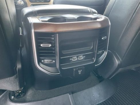 Used 2022 RAM 1500 Laramie AWD/4WD image 29