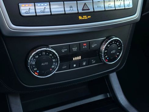 Used 2013 Mercedes-Benz ML 63 AMG 4MATIC image 36