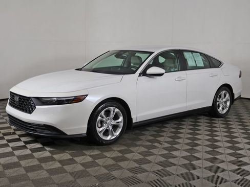 Used 2023 Honda Accord LX image 5