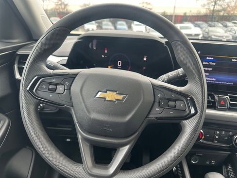 Used 2025 Chevrolet TrailBlazer LT image 25