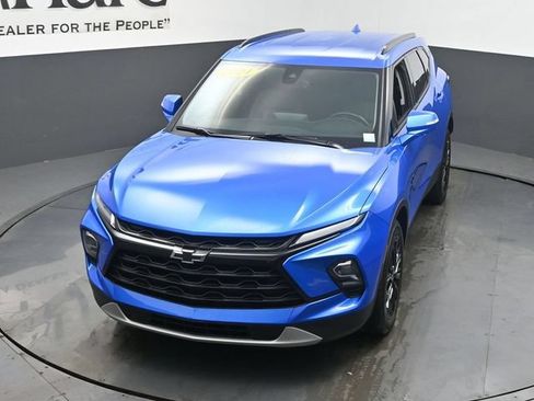 Used 2024 Chevrolet Blazer LT w/ LPO, Black Grille Bar Package FWD image 46