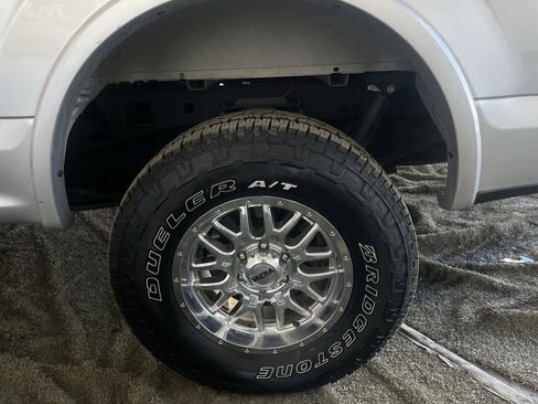 Used 2018 Ford F150 Lariat w/ Equipment Group 502A Luxury image 14