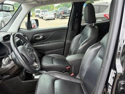 Used 2020 Jeep Renegade Limited AWD/4WD image 7