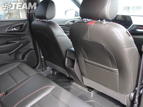 Used 2025 Chevrolet Trax RS w/ Driver Confidence Package image 23