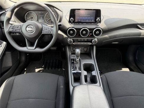 Used 2024 Nissan Sentra S FWD image 2