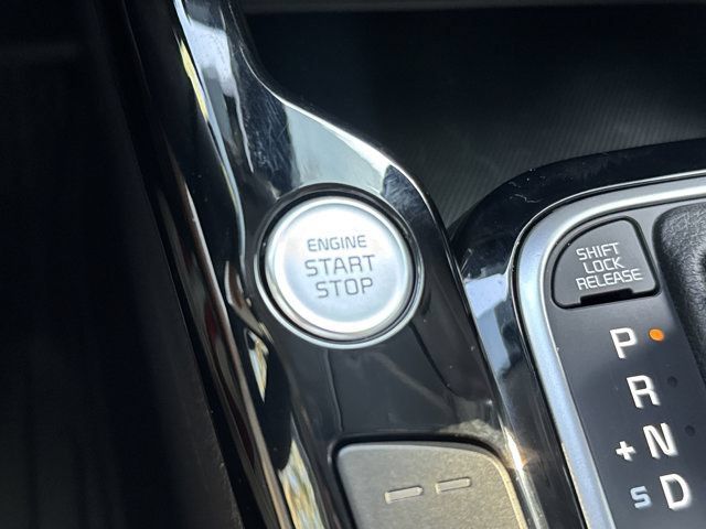 Used 2025 Kia Soul EX FWD image 34