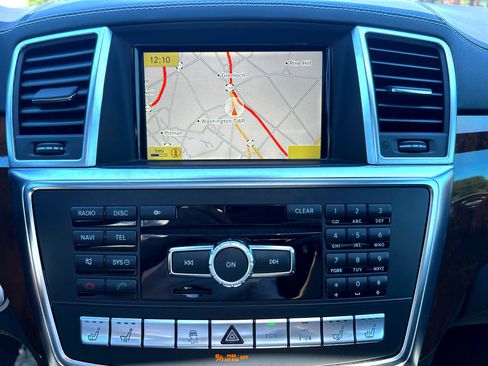 Used 2012 Mercedes-Benz ML 63 AMG 4MATIC image 18