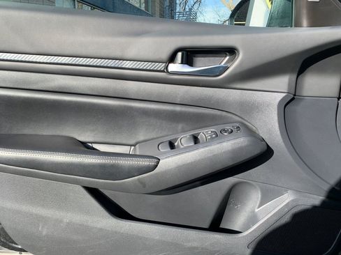 Used 2025 Nissan Altima 2.5 SV image 20