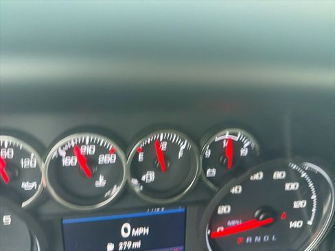 Used 2021 Chevrolet Silverado 3500 LTZ w/ LTZ Convenience Package image 13