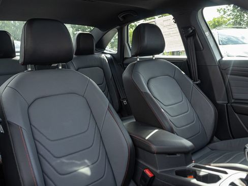 Certified 2025 Volkswagen Jetta GLI Autobahn FWD image 34