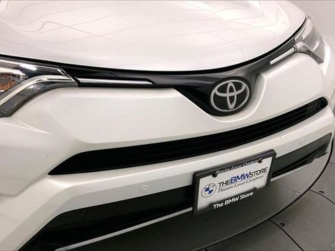 Used 2017 Toyota RAV4 Platinum image 29