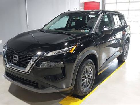 Used 2023 Nissan Rogue S AWD/4WD image 18