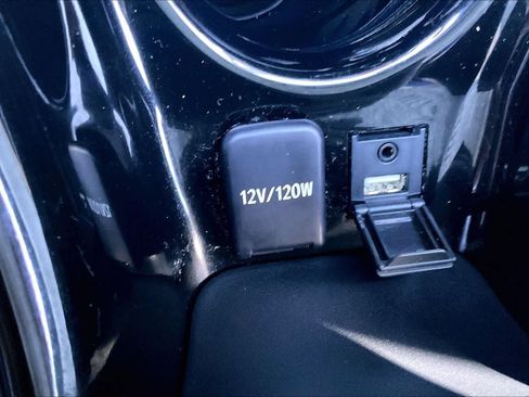 Used 2020 Toyota Prius Prime Limited image 34