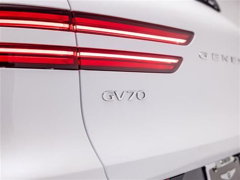 New 2026 Genesis GV70 3.5T Sport Prestige image 15
