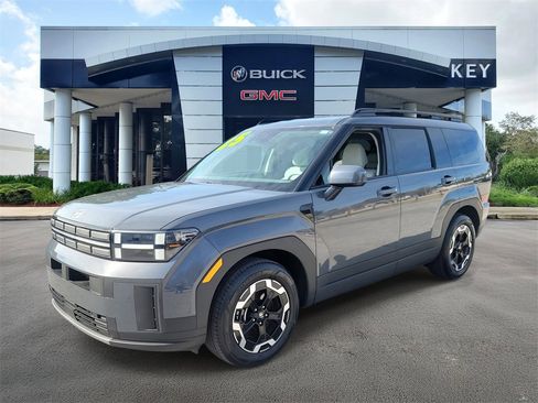 Used 2025 Hyundai Santa Fe SEL image 2