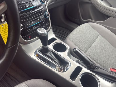 Used 2014 Chevrolet Malibu LS FWD image 20