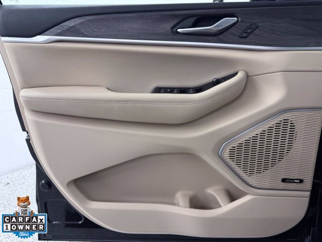 Used 2023 Jeep Grand Cherokee 4WD 4xe image 16