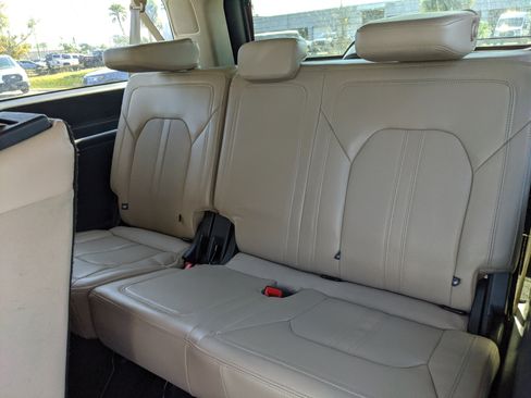 Used 2024 Ford Expedition Max Limited image 23