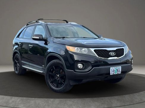 Used 2013 Kia Sorento EX w/ EX V6 Premium Pkg image 2