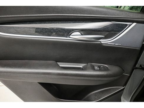 Used 2023 Cadillac XT5 Premium Luxury image 25