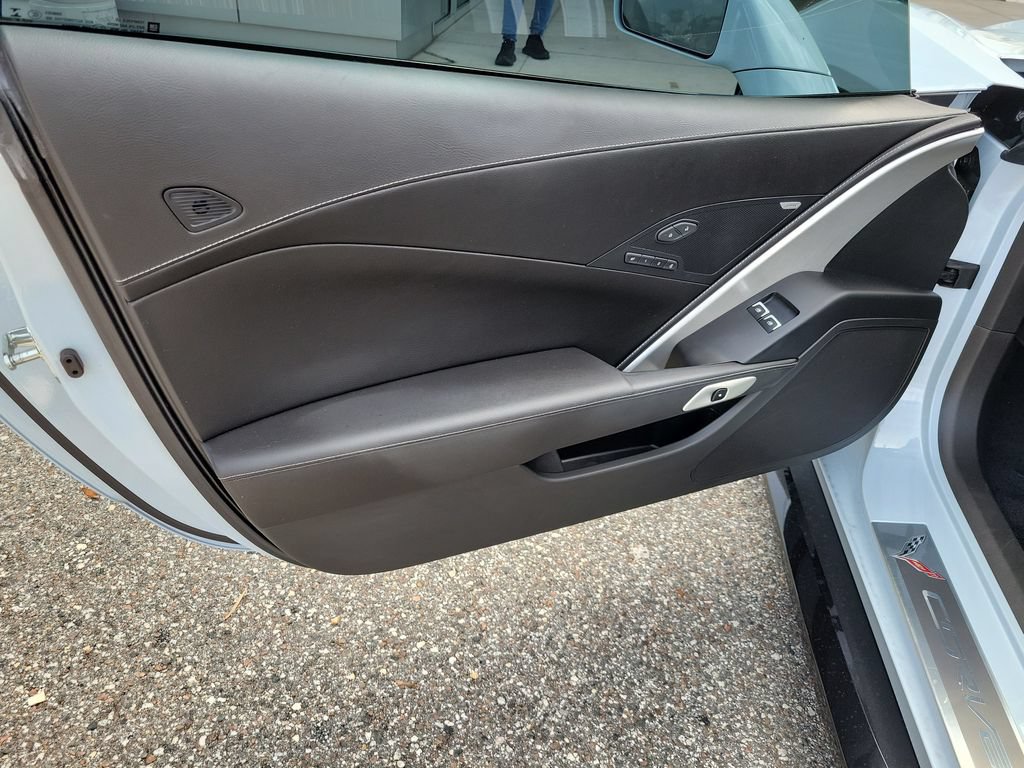 Used 2018 Chevrolet Corvette Z06 RWD image 10