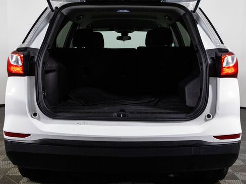 Used 2021 Chevrolet Equinox LS w/ LS Convenience Package image 36