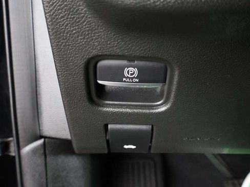 Used 2023 Jeep Grand Cherokee Limited AWD/4WD image 42