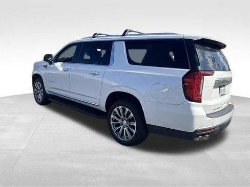 Used 2021 GMC Yukon XL Denali AWD/4WD image 11