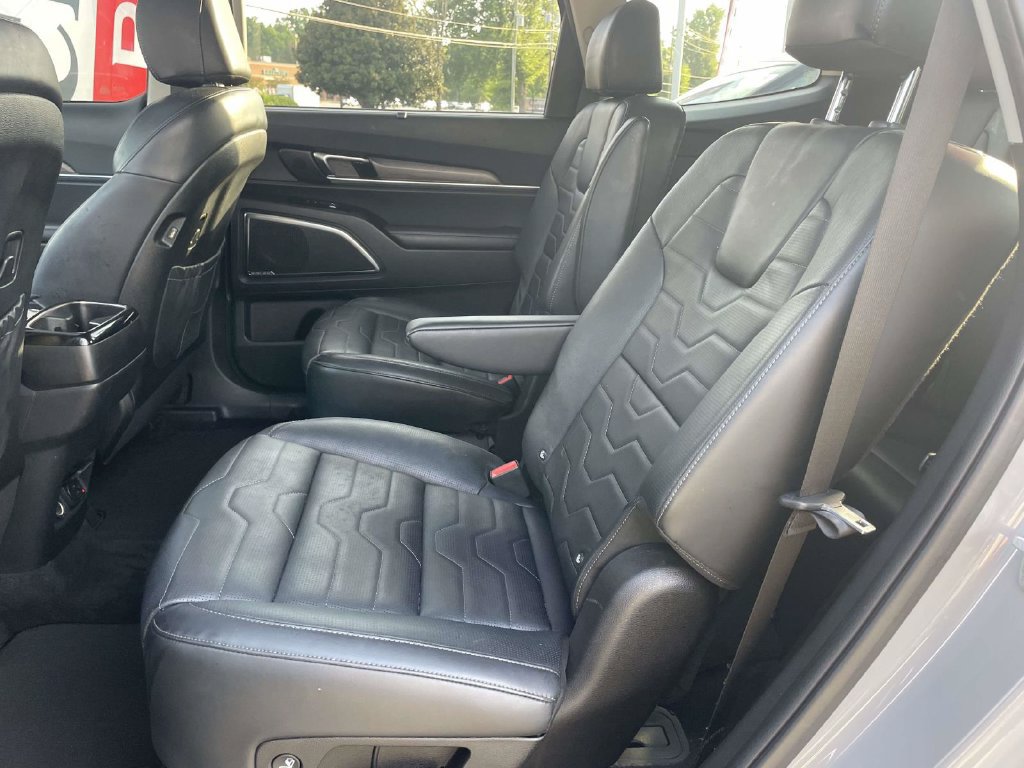 Used 2022 Kia Telluride SX w/ SX Prestige Package AWD/4WD image 13
