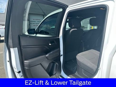 Used 2023 Chevrolet Colorado LT w/ LT Convenience Package AWD/4WD image 32