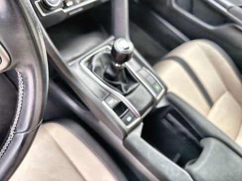 Used 2018 Honda Civic Sport image 19