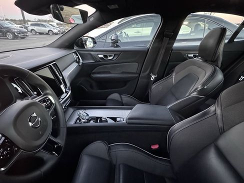 Used 2024 Volvo S60 B5 Plus w/ Climate Package image 5