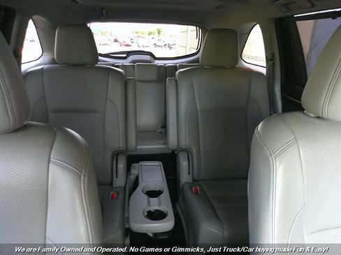 Used 2015 Toyota Highlander Limited image 35