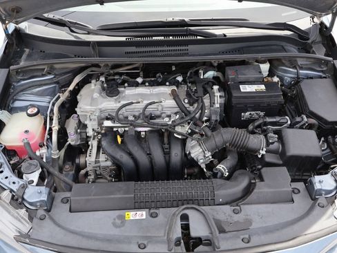 Used 2022 Toyota Corolla LE FWD image 11