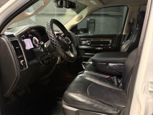 Used 2016 RAM 3500 Laramie w/ Cold Weather Group AWD/4WD image 10