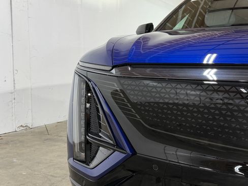 New 2026 Cadillac Lyriq Sport AWD/4WD image 10