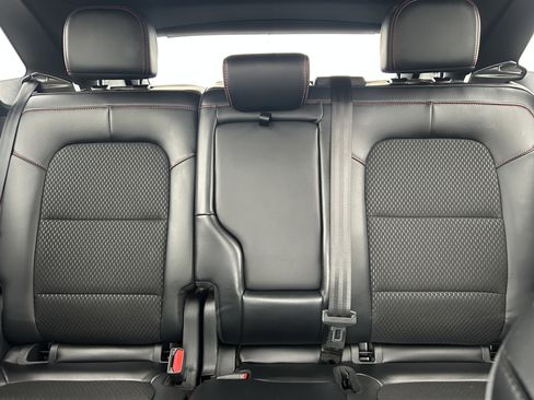 Used 2025 Ford Escape ST-Line image 17