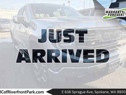 Used 2025 GMC Sierra 1500 SLT w/ SLT Premium Plus Package