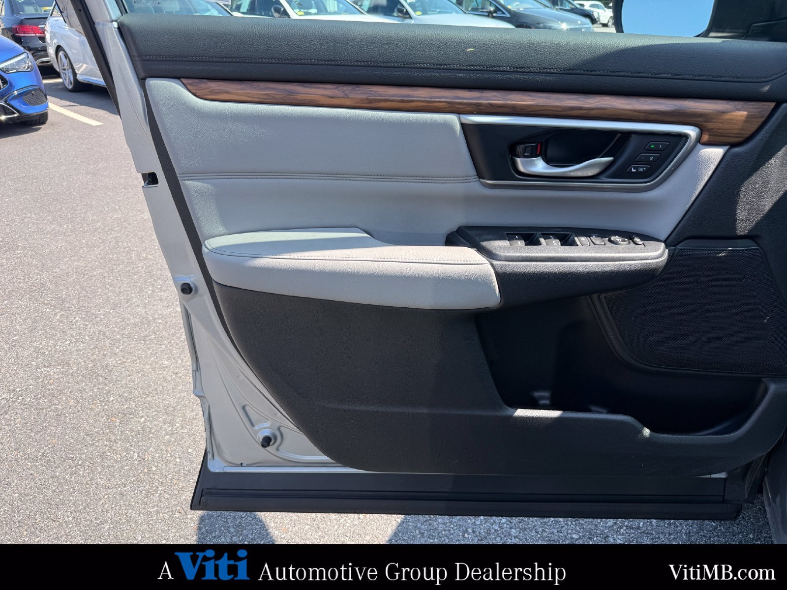 Used 2020 Honda CR-V Touring image 16