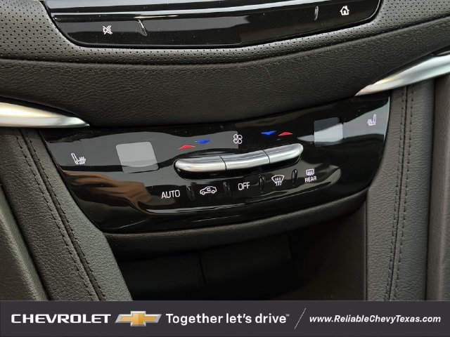 Used 2025 Cadillac XT5 Premium Luxury w/ LPO, Floor Liner Package AWD/4WD image 24