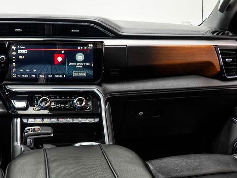 Used 2025 GMC Sierra 1500 Denali image 17