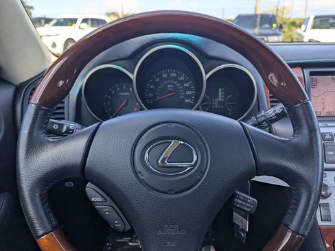 Used 2004 Lexus SC 430 Convertible image 24