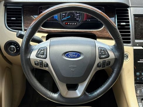 Used 2014 Ford Taurus Limited w/ Equipment Group 301A FWD image 12